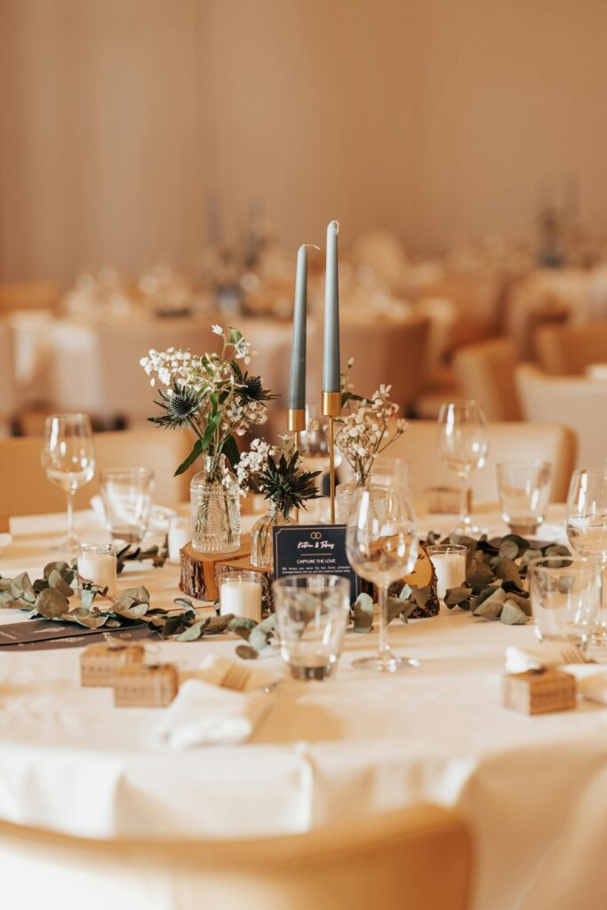 Simplistic wedding table